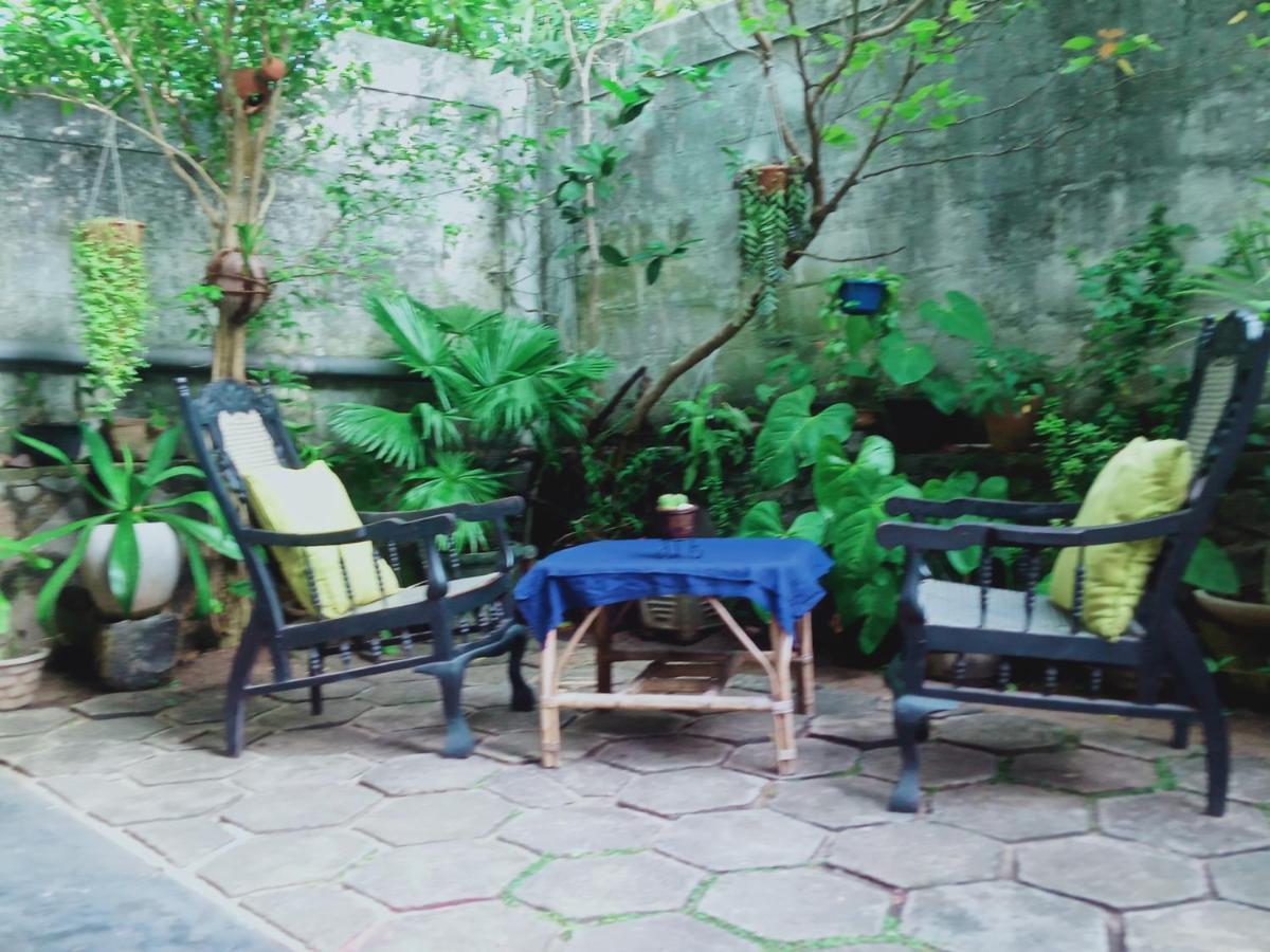 Dilip'S House Apartment Tangalle Exterior photo