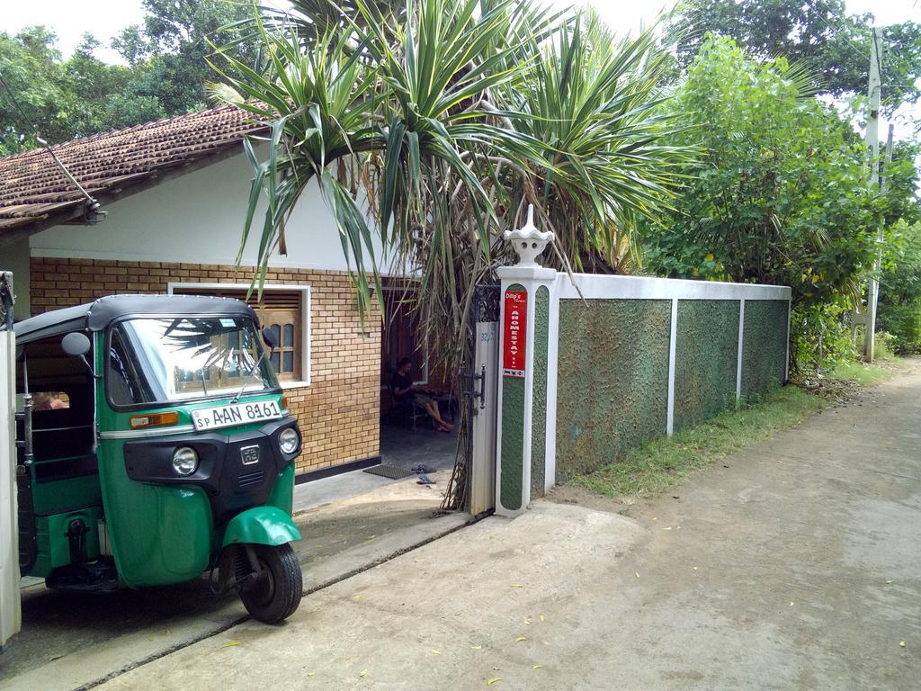 Dilip'S House Apartment Tangalle Exterior photo